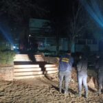 Vuelco de camión en Rada Tilly: el conductor sufrió lesiones leves