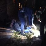Allanamientos simultáneos en Comodoro y Puerto Madryn por causa de homicidio: secuestran armas, vehículos y dispositivos electrónicos