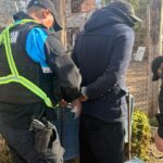 Hallazgo de arma de fuego y cuchillo en basural de Sarmiento: elementos fueron entregados voluntariamente y quedaron bajo resguardo judicial