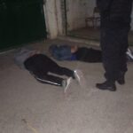 Allanamientos en Barrio Parque Patagonia de Sarmiento: secuestran un arma de fuego y un celular