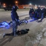 Dos hombres fueron detenidos tras romper el vidrio de una camioneta y robar herramientas
